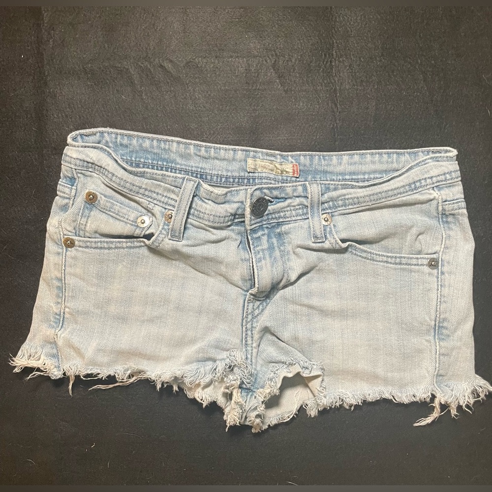 Cut off Levi’s shorts vintage